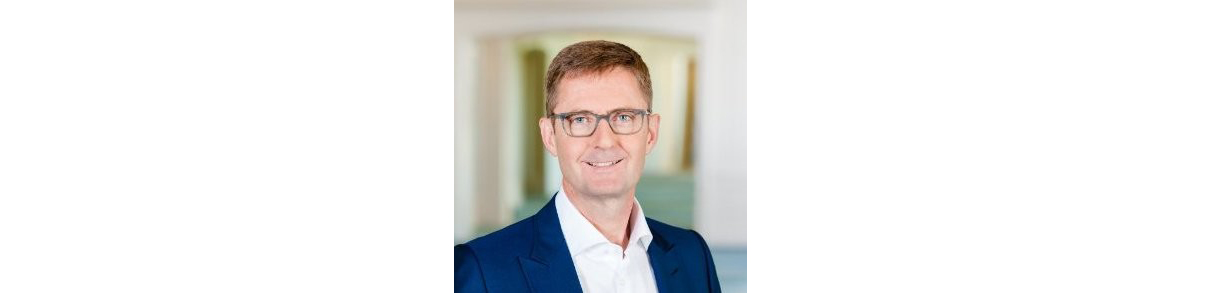 Stephan Howg.jpg Stephan Howg.jpg